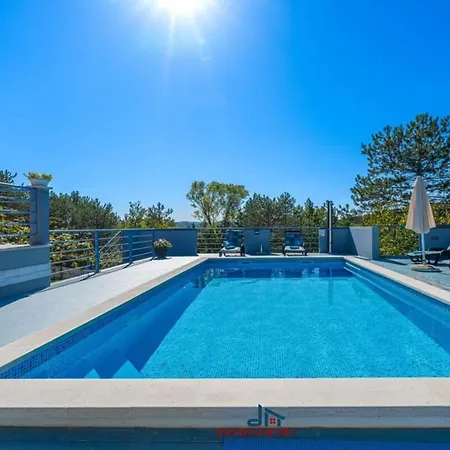 Grace Comfortable Hotel 4*